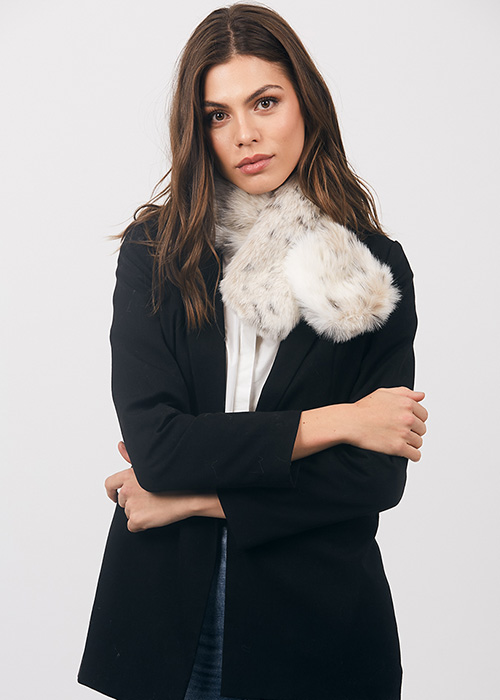 Pia Rossini Bianca Snow Wolf Scarf Product image